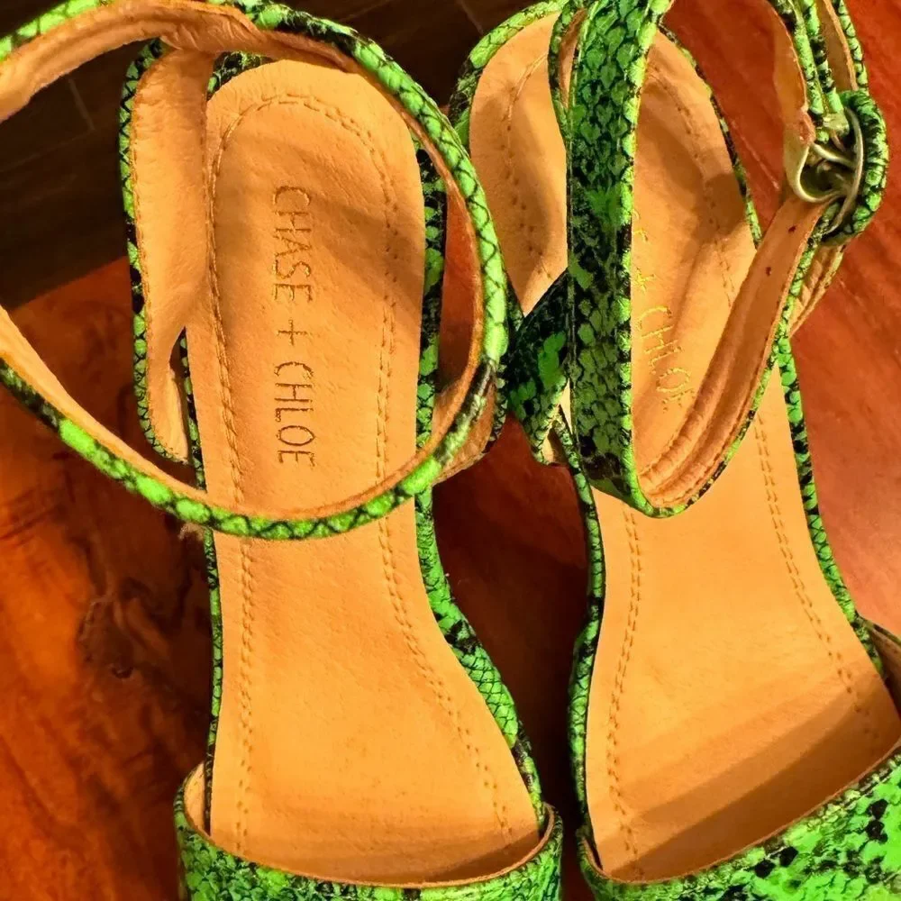 Nordstrom: Lime Green faux Snakeskin Platform Heels NWOT SZ 7